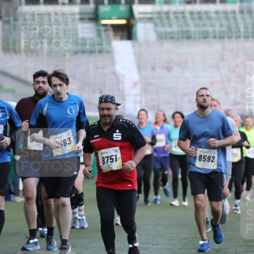 06.10.2024 - 19. swb-Marathon Bremen Yannick Fuchs http://msf.ph/oto/7449791 06.10.2024 10:36:49 Laufen im Stadion 7022, 7064, 7104, 7152, 7160, 7172, 7300, 7326, 7399, 7416, 7529, 7547, 7558, 7626, 7627, 7636, 7645, 7708, 7709, 7715, 7721, 7747, 7748, 7769, 7792, 7896, 7908, 7944, 8025, 8026, 8032, 8050, 8051, 8078, 8081, 8082, 8083, 8084, 8116, 8125, 8138, 8168, 8170, 8193, 8201, 8340, 8407, 8430, 8438, 8493, 8592, 8613, 8621, 8703, 8708, 8737, 8741, 8751, 8862, 8977, 8978, 9020, 9022, 9024, 9083, 9123, 9990 meine-sportfotos.de