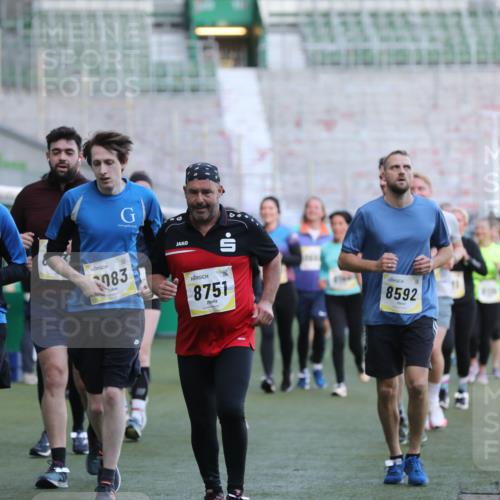 06.10.2024 - 19. swb-Marathon Bremen Yannick Fuchs http://msf.ph/oto/7449793 06.10.2024 10:36:49 Laufen im Stadion 7022, 7064, 7104, 7152, 7160, 7172, 7300, 7326, 7399, 7416, 7529, 7547, 7558, 7626, 7627, 7636, 7645, 7708, 7709, 7715, 7721, 7747, 7748, 7769, 7792, 7896, 7908, 7944, 8025, 8026, 8032, 8050, 8051, 8078, 8081, 8082, 8083, 8084, 8116, 8125, 8138, 8168, 8170, 8193, 8201, 8340, 8407, 8430, 8438, 8493, 8592, 8613, 8621, 8703, 8708, 8737, 8741, 8751, 8862, 8977, 8978, 9020, 9022, 9024, 9083, 9123, 9990 meine-sportfotos.de