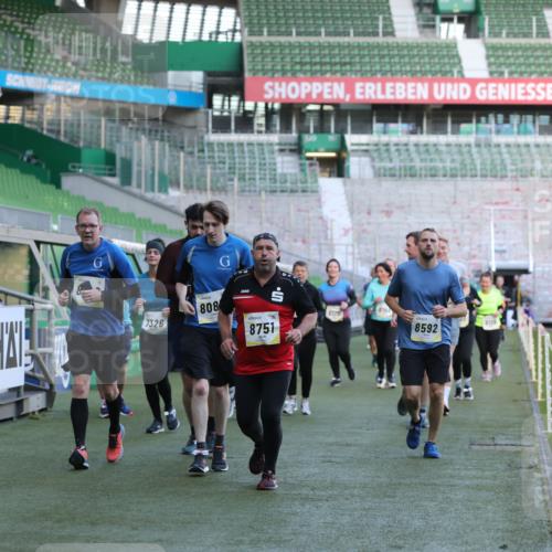 06.10.2024 - 19. swb-Marathon Bremen Yannick Fuchs http://msf.ph/oto/7449805 06.10.2024 10:36:50 Laufen im Stadion 7022, 7064, 7104, 7152, 7160, 7172, 7300, 7326, 7399, 7416, 7529, 7547, 7558, 7626, 7627, 7636, 7645, 7708, 7709, 7715, 7721, 7747, 7748, 7769, 7792, 7896, 7908, 7944, 8025, 8026, 8032, 8050, 8051, 8078, 8081, 8082, 8083, 8084, 8116, 8125, 8138, 8168, 8170, 8193, 8201, 8340, 8407, 8430, 8438, 8493, 8529, 8592, 8613, 8621, 8703, 8708, 8737, 8741, 8751, 8862, 8977, 8978, 9022, 9024, 9083, 9123, 9990 meine-sportfotos.de