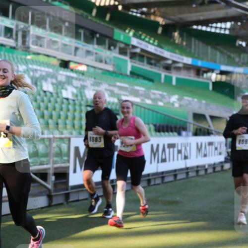 06.10.2024 - 19. swb-Marathon Bremen Yannick Fuchs http://msf.ph/oto/7449808 06.10.2024 10:32:31 Laufen im Stadion 7050, 7087, 7126, 7179, 7189, 7308, 7379, 7382, 7415, 7425, 7457, 7469, 7481, 7482, 7493, 7499, 7551, 7574, 7600, 7637, 7689, 7750, 7846, 7865, 7894, 7975, 8045, 8061, 8111, 8112, 8119, 8132, 8137, 8161, 8162, 8231, 8276, 8317, 8322, 8324, 8325, 8339, 8348, 8359, 8361, 8377, 8431, 8432, 8576, 8584, 8598, 8616, 8641, 8682, 8683, 8700, 8738, 8756, 8759, 8772, 8790, 8822, 8826, 8840, 8867, 8868, 8874, 8934, 9021, 9100, 9108, 9115, 9117, 9130 meine-sportfotos.de