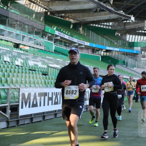 06.10.2024 - 19. swb-Marathon Bremen Yannick Fuchs http://msf.ph/oto/7449817 06.10.2024 10:32:32 Laufen im Stadion 7050, 7087, 7126, 7179, 7189, 7308, 7379, 7382, 7415, 7425, 7457, 7469, 7481, 7482, 7499, 7551, 7574, 7600, 7637, 7689, 7750, 7846, 7865, 7894, 7975, 8045, 8061, 8111, 8112, 8119, 8132, 8137, 8161, 8162, 8231, 8276, 8317, 8322, 8324, 8325, 8339, 8348, 8359, 8361, 8377, 8431, 8432, 8576, 8584, 8598, 8616, 8641, 8663, 8682, 8683, 8700, 8738, 8756, 8759, 8772, 8790, 8822, 8826, 8840, 8867, 8868, 8934, 9021, 9100, 9108, 9115, 9117, 9130 meine-sportfotos.de