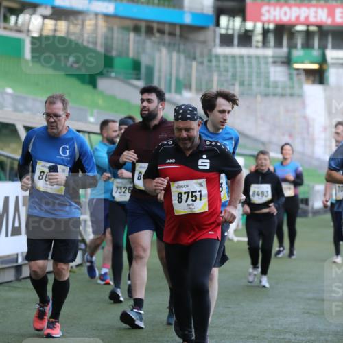 06.10.2024 - 19. swb-Marathon Bremen Yannick Fuchs http://msf.ph/oto/7449819 06.10.2024 10:36:51 Laufen im Stadion 7022, 7064, 7104, 7152, 7160, 7172, 7300, 7326, 7399, 7416, 7529, 7547, 7558, 7626, 7627, 7636, 7645, 7708, 7709, 7715, 7721, 7747, 7748, 7769, 7792, 7896, 7908, 7944, 8025, 8026, 8032, 8050, 8051, 8078, 8081, 8082, 8083, 8084, 8116, 8125, 8138, 8168, 8170, 8193, 8201, 8340, 8407, 8430, 8438, 8493, 8529, 8592, 8613, 8621, 8660, 8703, 8708, 8741, 8751, 8862, 8977, 8978, 9022, 9024, 9074, 9083, 9123, 9990 meine-sportfotos.de