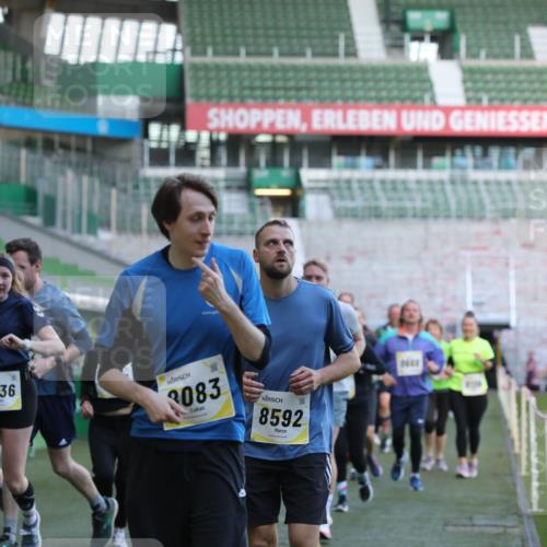 06.10.2024 - 19. swb-Marathon Bremen Yannick Fuchs http://msf.ph/oto/7449829 06.10.2024 10:36:53 Laufen im Stadion 7022, 7064, 7104, 7152, 7160, 7172, 7300, 7326, 7399, 7416, 7529, 7547, 7558, 7626, 7627, 7636, 7645, 7708, 7709, 7715, 7721, 7747, 7748, 7792, 7896, 7908, 7944, 8025, 8026, 8032, 8050, 8051, 8078, 8081, 8082, 8083, 8084, 8116, 8138, 8168, 8170, 8193, 8201, 8216, 8340, 8407, 8430, 8438, 8493, 8529, 8574, 8592, 8613, 8621, 8660, 8696, 8703, 8708, 8731, 8741, 8751, 8862, 8977, 8978, 9010, 9022, 9024, 9074, 9083, 9123, 9990 meine-sportfotos.de