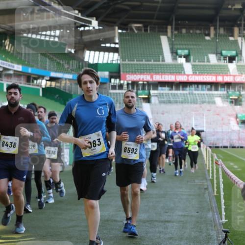 06.10.2024 - 19. swb-Marathon Bremen Yannick Fuchs http://msf.ph/oto/7449841 06.10.2024 10:36:54 Laufen im Stadion 7022, 7064, 7104, 7152, 7160, 7172, 7300, 7326, 7399, 7416, 7529, 7547, 7558, 7626, 7627, 7636, 7645, 7708, 7709, 7715, 7721, 7747, 7748, 7792, 7896, 7908, 8025, 8026, 8032, 8050, 8051, 8078, 8081, 8082, 8083, 8084, 8138, 8168, 8170, 8193, 8201, 8216, 8340, 8407, 8430, 8438, 8493, 8529, 8574, 8592, 8613, 8621, 8660, 8696, 8703, 8708, 8731, 8741, 8751, 8770, 8862, 8977, 8978, 9010, 9022, 9024, 9074, 9083, 9123, 9990 meine-sportfotos.de