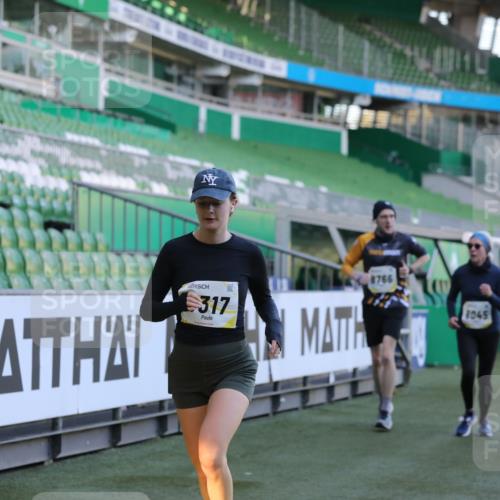 06.10.2024 - 19. swb-Marathon Bremen Yannick Fuchs http://msf.ph/oto/7449858 06.10.2024 10:32:41 Laufen im Stadion 7050, 7087, 7126, 7179, 7189, 7308, 7317, 7373, 7375, 7382, 7415, 7425, 7442, 7457, 7477, 7481, 7499, 7551, 7574, 7656, 7678, 7734, 7735, 7849, 7865, 7975, 8020, 8022, 8045, 8048, 8111, 8112, 8119, 8137, 8161, 8162, 8231, 8314, 8315, 8317, 8322, 8325, 8339, 8348, 8359, 8361, 8377, 8431, 8432, 8479, 8485, 8598, 8616, 8641, 8663, 8682, 8683, 8700, 8738, 8756, 8759, 8822, 8840, 8858, 8867, 8868, 8934, 9021, 9100, 9108, 9112, 9115, 9117, 9130 meine-sportfotos.de