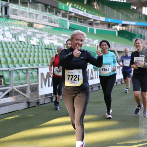 06.10.2024 - 19. swb-Marathon Bremen Yannick Fuchs http://msf.ph/oto/7449863 06.10.2024 10:37:00 Laufen im Stadion 7022, 7064, 7104, 7152, 7160, 7172, 7300, 7326, 7399, 7416, 7441, 7558, 7626, 7627, 7636, 7645, 7708, 7709, 7715, 7721, 7747, 7748, 7792, 7818, 7819, 7834, 7896, 7908, 8025, 8026, 8032, 8050, 8051, 8077, 8078, 8082, 8083, 8104, 8138, 8168, 8170, 8193, 8201, 8202, 8216, 8340, 8407, 8430, 8438, 8448, 8493, 8529, 8574, 8592, 8599, 8613, 8621, 8660, 8693, 8696, 8703, 8708, 8731, 8741, 8751, 8770, 8778, 8862, 8977, 8978, 9010, 9022, 9024, 9074, 9123, 9990 meine-sportfotos.de