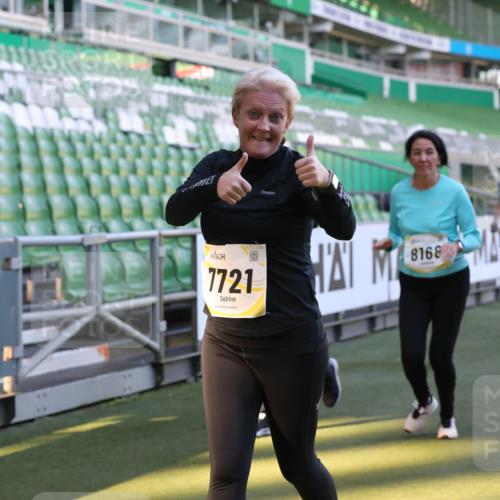 06.10.2024 - 19. swb-Marathon Bremen Yannick Fuchs http://msf.ph/oto/7449866 06.10.2024 10:37:01 Laufen im Stadion 7022, 7064, 7104, 7152, 7160, 7172, 7326, 7399, 7416, 7441, 7558, 7626, 7627, 7636, 7645, 7708, 7709, 7715, 7721, 7747, 7748, 7792, 7818, 7819, 7834, 7896, 7908, 8025, 8026, 8032, 8050, 8051, 8077, 8078, 8083, 8104, 8138, 8168, 8170, 8193, 8201, 8202, 8216, 8221, 8340, 8407, 8430, 8438, 8448, 8493, 8529, 8574, 8592, 8599, 8613, 8621, 8660, 8693, 8696, 8703, 8708, 8731, 8741, 8751, 8770, 8778, 8811, 8862, 8977, 8978, 9010, 9022, 9024, 9074, 9123, 9990 meine-sportfotos.de