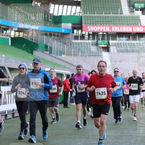 06.10.2024 - 19. swb-Marathon Bremen Yannick Fuchs http://msf.ph/oto/7449871 06.10.2024 10:32:42 Laufen im Stadion 7050, 7126, 7179, 7189, 7308, 7317, 7373, 7375, 7382, 7415, 7425, 7442, 7457, 7477, 7481, 7499, 7551, 7574, 7656, 7678, 7734, 7735, 7849, 7865, 7975, 8020, 8022, 8045, 8048, 8111, 8112, 8119, 8137, 8161, 8162, 8231, 8314, 8315, 8317, 8322, 8325, 8339, 8348, 8359, 8361, 8377, 8431, 8432, 8479, 8485, 8598, 8616, 8641, 8663, 8682, 8683, 8686, 8700, 8738, 8759, 8822, 8840, 8858, 8867, 8868, 8934, 9021, 9100, 9108, 9112, 9115, 9117, 9130 meine-sportfotos.de
