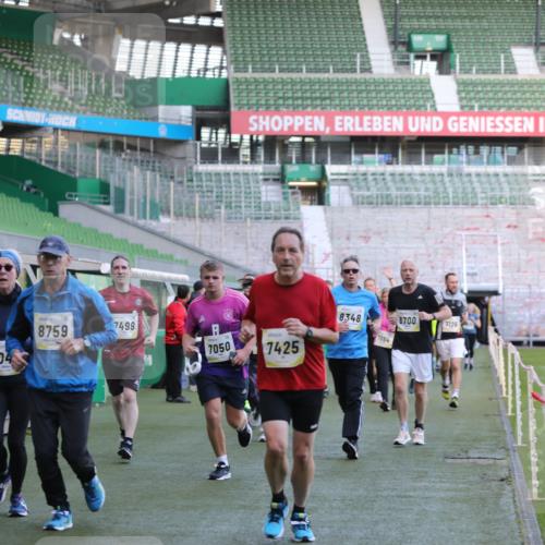 06.10.2024 - 19. swb-Marathon Bremen Yannick Fuchs http://msf.ph/oto/7449873 06.10.2024 10:32:42 Laufen im Stadion 7050, 7126, 7179, 7189, 7308, 7317, 7373, 7375, 7382, 7415, 7425, 7442, 7457, 7477, 7481, 7499, 7551, 7574, 7656, 7678, 7734, 7735, 7849, 7865, 7975, 8020, 8022, 8045, 8048, 8111, 8112, 8119, 8137, 8161, 8162, 8231, 8314, 8315, 8317, 8322, 8325, 8339, 8348, 8359, 8361, 8377, 8431, 8432, 8479, 8485, 8598, 8616, 8641, 8663, 8682, 8683, 8686, 8700, 8738, 8759, 8822, 8840, 8858, 8867, 8868, 8934, 9021, 9100, 9108, 9112, 9115, 9117, 9130 meine-sportfotos.de