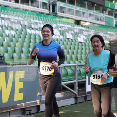 06.10.2024 - 19. swb-Marathon Bremen Yannick Fuchs http://msf.ph/oto/7449878 06.10.2024 10:37:02 Laufen im Stadion 7022, 7064, 7104, 7152, 7160, 7172, 7326, 7399, 7416, 7441, 7558, 7626, 7627, 7636, 7645, 7708, 7709, 7721, 7748, 7792, 7818, 7819, 7834, 7908, 8025, 8026, 8032, 8050, 8051, 8077, 8078, 8083, 8104, 8138, 8168, 8170, 8193, 8201, 8202, 8216, 8221, 8340, 8407, 8430, 8438, 8448, 8493, 8529, 8574, 8592, 8599, 8613, 8621, 8660, 8693, 8696, 8703, 8708, 8731, 8741, 8751, 8770, 8778, 8811, 8862, 8977, 8978, 9010, 9022, 9024, 9074, 9123, 9990 meine-sportfotos.de