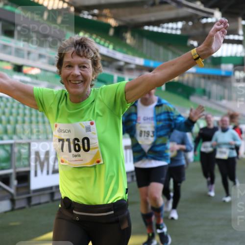 06.10.2024 - 19. swb-Marathon Bremen Yannick Fuchs http://msf.ph/oto/7449907 06.10.2024 10:37:05 Laufen im Stadion 7022, 7064, 7104, 7152, 7160, 7172, 7326, 7399, 7416, 7441, 7495, 7558, 7626, 7627, 7636, 7645, 7721, 7792, 7818, 7819, 7834, 7908, 8025, 8026, 8032, 8050, 8051, 8077, 8078, 8083, 8104, 8138, 8168, 8170, 8193, 8201, 8202, 8216, 8221, 8340, 8407, 8430, 8438, 8448, 8493, 8529, 8574, 8592, 8599, 8613, 8621, 8660, 8693, 8696, 8703, 8708, 8731, 8741, 8751, 8770, 8778, 8811, 8862, 8977, 8978, 9010, 9022, 9024, 9074, 9123, 9990 meine-sportfotos.de