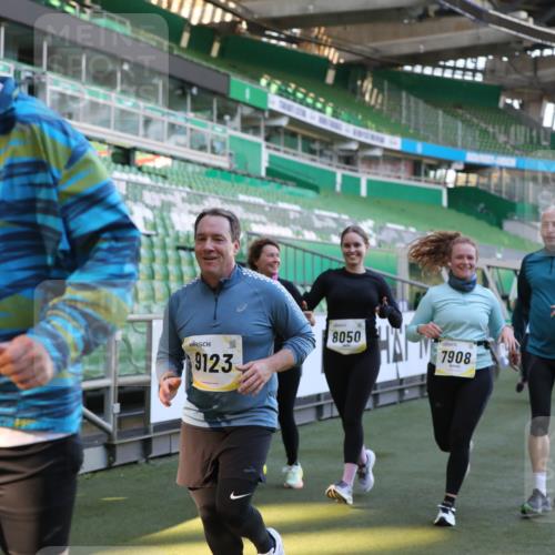 06.10.2024 - 19. swb-Marathon Bremen Yannick Fuchs http://msf.ph/oto/7449925 06.10.2024 10:37:07 Laufen im Stadion 7022, 7064, 7104, 7152, 7160, 7172, 7326, 7399, 7416, 7441, 7495, 7558, 7626, 7627, 7636, 7645, 7721, 7792, 7818, 7819, 7834, 7908, 8025, 8026, 8032, 8050, 8051, 8077, 8078, 8083, 8104, 8138, 8168, 8170, 8193, 8201, 8202, 8216, 8221, 8340, 8407, 8430, 8438, 8448, 8493, 8529, 8574, 8592, 8599, 8613, 8621, 8660, 8693, 8696, 8703, 8708, 8731, 8741, 8751, 8770, 8778, 8811, 8862, 9010, 9022, 9024, 9074, 9123, 9990 meine-sportfotos.de