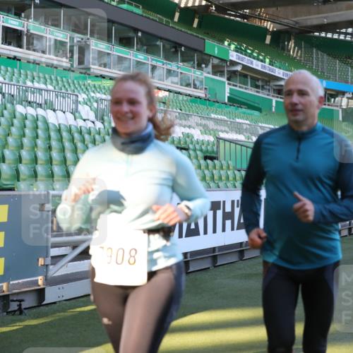 06.10.2024 - 19. swb-Marathon Bremen Yannick Fuchs http://msf.ph/oto/7449946 06.10.2024 10:37:09 Laufen im Stadion 7022, 7064, 7104, 7152, 7160, 7172, 7326, 7399, 7416, 7441, 7495, 7558, 7626, 7627, 7636, 7645, 7721, 7792, 7818, 7819, 7834, 7908, 8025, 8026, 8032, 8050, 8051, 8077, 8078, 8083, 8104, 8138, 8168, 8170, 8193, 8201, 8202, 8216, 8221, 8340, 8407, 8430, 8438, 8448, 8493, 8529, 8574, 8592, 8599, 8613, 8621, 8660, 8687, 8693, 8696, 8703, 8708, 8731, 8741, 8751, 8770, 8778, 8811, 8862, 9010, 9022, 9074, 9123, 9990 meine-sportfotos.de