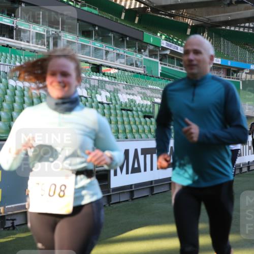 06.10.2024 - 19. swb-Marathon Bremen Yannick Fuchs http://msf.ph/oto/7449947 06.10.2024 10:37:09 Laufen im Stadion 7022, 7064, 7104, 7152, 7160, 7172, 7326, 7399, 7416, 7441, 7495, 7558, 7626, 7627, 7636, 7645, 7721, 7792, 7818, 7819, 7834, 7908, 8025, 8026, 8032, 8050, 8051, 8077, 8078, 8083, 8104, 8138, 8168, 8170, 8193, 8201, 8202, 8216, 8221, 8340, 8407, 8430, 8438, 8448, 8493, 8529, 8574, 8592, 8599, 8613, 8621, 8660, 8687, 8693, 8696, 8703, 8708, 8731, 8741, 8751, 8770, 8778, 8811, 8862, 9010, 9022, 9074, 9123, 9990 meine-sportfotos.de