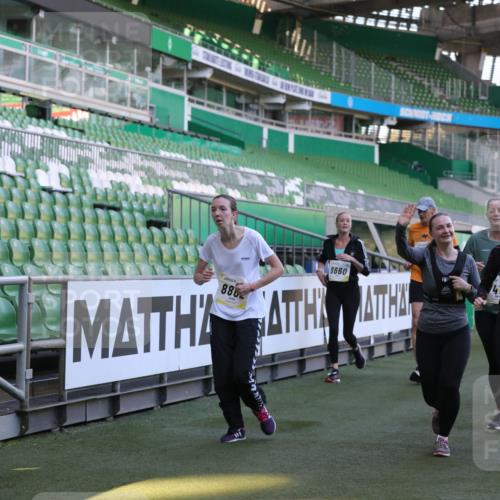 06.10.2024 - 19. swb-Marathon Bremen Yannick Fuchs http://msf.ph/oto/7449951 06.10.2024 10:37:10 Laufen im Stadion 7022, 7064, 7104, 7152, 7160, 7172, 7326, 7399, 7416, 7441, 7495, 7558, 7626, 7627, 7636, 7645, 7721, 7792, 7818, 7819, 7834, 7908, 8025, 8026, 8032, 8050, 8051, 8077, 8078, 8083, 8104, 8138, 8168, 8170, 8193, 8201, 8202, 8216, 8221, 8282, 8340, 8407, 8430, 8438, 8448, 8493, 8529, 8574, 8592, 8599, 8613, 8621, 8660, 8687, 8693, 8696, 8703, 8708, 8731, 8741, 8751, 8770, 8778, 8811, 8862, 9010, 9022, 9074, 9123, 9990 meine-sportfotos.de