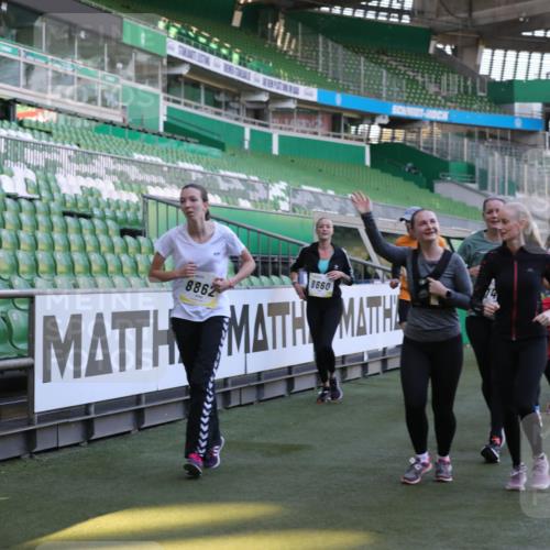 06.10.2024 - 19. swb-Marathon Bremen Yannick Fuchs http://msf.ph/oto/7449953 06.10.2024 10:37:11 Laufen im Stadion 7022, 7064, 7104, 7152, 7160, 7172, 7326, 7399, 7416, 7441, 7495, 7558, 7626, 7627, 7636, 7645, 7721, 7818, 7819, 7834, 7908, 8021, 8025, 8026, 8032, 8050, 8051, 8077, 8078, 8083, 8104, 8138, 8168, 8170, 8193, 8201, 8202, 8216, 8221, 8282, 8340, 8407, 8430, 8438, 8448, 8493, 8529, 8574, 8592, 8599, 8621, 8660, 8687, 8693, 8696, 8703, 8708, 8731, 8741, 8751, 8770, 8778, 8811, 8862, 9010, 9074, 9123, 9990 meine-sportfotos.de