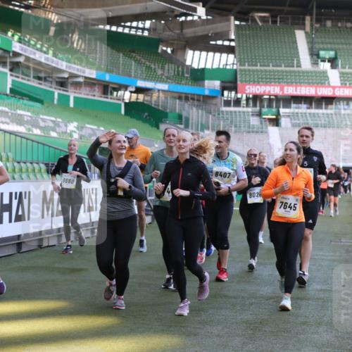 06.10.2024 - 19. swb-Marathon Bremen Yannick Fuchs http://msf.ph/oto/7449957 06.10.2024 10:37:11 Laufen im Stadion 7022, 7064, 7104, 7152, 7160, 7172, 7326, 7399, 7416, 7441, 7495, 7558, 7626, 7627, 7636, 7645, 7721, 7818, 7819, 7834, 7908, 8021, 8025, 8026, 8032, 8050, 8051, 8077, 8078, 8083, 8104, 8138, 8168, 8170, 8193, 8201, 8202, 8216, 8221, 8282, 8340, 8407, 8430, 8438, 8448, 8493, 8529, 8574, 8592, 8599, 8621, 8660, 8687, 8693, 8696, 8703, 8708, 8731, 8741, 8751, 8770, 8778, 8811, 8862, 9010, 9074, 9123, 9990 meine-sportfotos.de