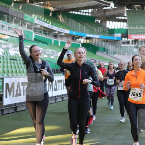 06.10.2024 - 19. swb-Marathon Bremen Yannick Fuchs http://msf.ph/oto/7449964 06.10.2024 10:37:12 Laufen im Stadion 7022, 7064, 7104, 7152, 7160, 7172, 7326, 7399, 7416, 7441, 7495, 7558, 7626, 7627, 7636, 7645, 7721, 7818, 7819, 7834, 7908, 8021, 8025, 8026, 8032, 8050, 8051, 8077, 8104, 8138, 8168, 8169, 8170, 8193, 8201, 8202, 8216, 8217, 8221, 8282, 8340, 8407, 8430, 8438, 8448, 8493, 8529, 8574, 8592, 8599, 8660, 8687, 8693, 8696, 8703, 8708, 8731, 8741, 8751, 8770, 8778, 8811, 8862, 9010, 9074, 9123, 9990 meine-sportfotos.de