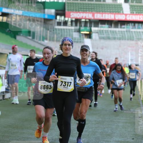06.10.2024 - 19. swb-Marathon Bremen Yannick Fuchs http://msf.ph/oto/7449965 06.10.2024 10:32:55 Laufen im Stadion 7028, 7049, 7050, 7057, 7108, 7125, 7126, 7179, 7316, 7317, 7354, 7373, 7375, 7425, 7442, 7477, 7481, 7499, 7506, 7574, 7621, 7656, 7678, 7734, 7735, 7751, 7758, 7849, 7865, 7975, 8020, 8022, 8034, 8045, 8048, 8119, 8137, 8189, 8314, 8315, 8317, 8348, 8359, 8361, 8384, 8432, 8479, 8485, 8504, 8540, 8616, 8643, 8663, 8682, 8683, 8686, 8700, 8705, 8724, 8759, 8822, 8852, 8858, 8934, 9021, 9100, 9108, 9112, 9115, 9117, 9130 meine-sportfotos.de