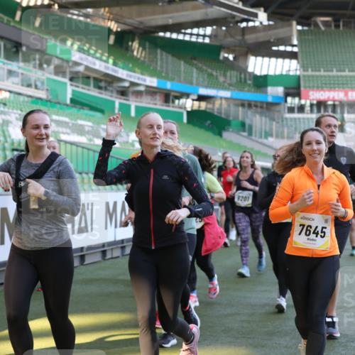 06.10.2024 - 19. swb-Marathon Bremen Yannick Fuchs http://msf.ph/oto/7449967 06.10.2024 10:37:13 Laufen im Stadion 7022, 7064, 7104, 7160, 7172, 7326, 7399, 7416, 7441, 7495, 7558, 7588, 7626, 7627, 7636, 7645, 7688, 7721, 7818, 7819, 7834, 7908, 8021, 8025, 8026, 8032, 8050, 8051, 8077, 8104, 8138, 8168, 8169, 8170, 8193, 8201, 8202, 8216, 8217, 8221, 8282, 8340, 8407, 8430, 8448, 8493, 8529, 8574, 8592, 8599, 8660, 8687, 8693, 8696, 8703, 8708, 8731, 8741, 8751, 8770, 8778, 8811, 8862, 9010, 9074, 9123, 9990 meine-sportfotos.de