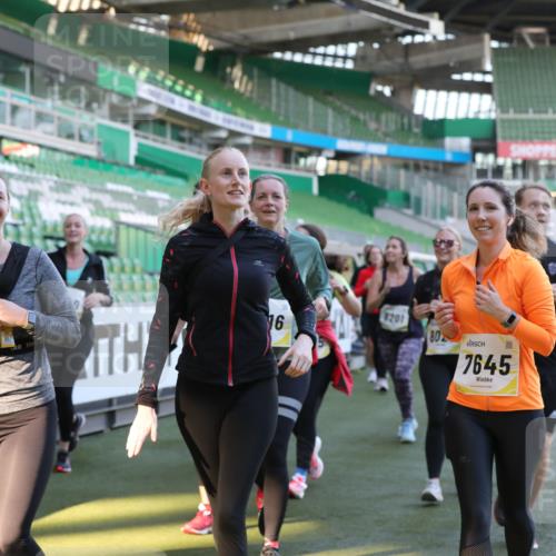 06.10.2024 - 19. swb-Marathon Bremen Yannick Fuchs http://msf.ph/oto/7449972 06.10.2024 10:37:13 Laufen im Stadion 7022, 7064, 7104, 7160, 7172, 7326, 7399, 7416, 7441, 7495, 7558, 7588, 7626, 7627, 7636, 7645, 7688, 7721, 7818, 7819, 7834, 7908, 8021, 8025, 8026, 8032, 8050, 8051, 8077, 8104, 8138, 8168, 8169, 8170, 8193, 8201, 8202, 8216, 8217, 8221, 8282, 8340, 8407, 8430, 8448, 8493, 8529, 8574, 8592, 8599, 8660, 8687, 8693, 8696, 8703, 8708, 8731, 8741, 8751, 8770, 8778, 8811, 8862, 9010, 9074, 9123, 9990 meine-sportfotos.de