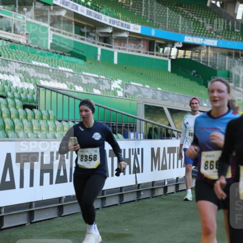 06.10.2024 - 19. swb-Marathon Bremen Yannick Fuchs http://msf.ph/oto/7449973 06.10.2024 10:32:56 Laufen im Stadion 7028, 7049, 7050, 7057, 7108, 7125, 7126, 7179, 7316, 7317, 7354, 7373, 7375, 7425, 7442, 7477, 7481, 7499, 7506, 7574, 7621, 7656, 7678, 7734, 7735, 7751, 7758, 7801, 7849, 7865, 7975, 8020, 8022, 8034, 8045, 8048, 8119, 8137, 8189, 8314, 8315, 8317, 8348, 8361, 8384, 8432, 8479, 8485, 8504, 8540, 8616, 8643, 8663, 8682, 8683, 8686, 8700, 8705, 8724, 8759, 8822, 8852, 8858, 8934, 9021, 9100, 9108, 9112, 9115, 9117, 9130 meine-sportfotos.de