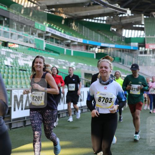 06.10.2024 - 19. swb-Marathon Bremen Yannick Fuchs http://msf.ph/oto/7449987 06.10.2024 10:37:16 Laufen im Stadion 7038, 7064, 7104, 7160, 7172, 7220, 7399, 7416, 7441, 7495, 7512, 7588, 7611, 7612, 7626, 7627, 7645, 7688, 7721, 7817, 7818, 7819, 7834, 7908, 8021, 8025, 8026, 8032, 8050, 8051, 8077, 8104, 8138, 8168, 8169, 8170, 8182, 8184, 8193, 8201, 8202, 8216, 8217, 8221, 8282, 8340, 8407, 8430, 8448, 8529, 8574, 8599, 8660, 8687, 8693, 8696, 8703, 8708, 8731, 8741, 8770, 8778, 8811, 8862, 8967, 9010, 9074, 9103, 9123, 9990 meine-sportfotos.de