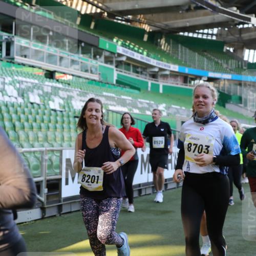 06.10.2024 - 19. swb-Marathon Bremen Yannick Fuchs http://msf.ph/oto/7449988 06.10.2024 10:37:16 Laufen im Stadion 7038, 7064, 7104, 7160, 7172, 7220, 7399, 7416, 7441, 7495, 7512, 7588, 7611, 7612, 7626, 7627, 7645, 7688, 7721, 7817, 7818, 7819, 7834, 7908, 8021, 8025, 8026, 8032, 8050, 8051, 8077, 8104, 8138, 8168, 8169, 8170, 8182, 8184, 8193, 8201, 8202, 8216, 8217, 8221, 8282, 8340, 8407, 8430, 8448, 8529, 8574, 8599, 8660, 8687, 8693, 8696, 8703, 8708, 8731, 8741, 8770, 8778, 8811, 8862, 8967, 9010, 9074, 9103, 9123, 9990 meine-sportfotos.de