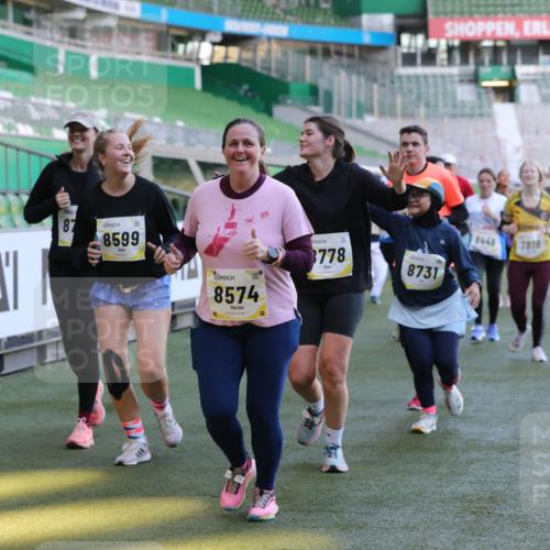 06.10.2024 - 19. swb-Marathon Bremen Yannick Fuchs http://msf.ph/oto/7450007 06.10.2024 10:37:21 Laufen im Stadion 7038, 7064, 7160, 7164, 7172, 7220, 7399, 7416, 7441, 7495, 7512, 7588, 7611, 7612, 7626, 7627, 7645, 7688, 7817, 7818, 7819, 7834, 7908, 8021, 8025, 8026, 8032, 8050, 8051, 8077, 8104, 8130, 8169, 8182, 8184, 8193, 8201, 8202, 8216, 8217, 8221, 8282, 8294, 8340, 8407, 8430, 8448, 8464, 8529, 8532, 8535, 8574, 8597, 8599, 8660, 8687, 8693, 8696, 8703, 8708, 8731, 8770, 8778, 8811, 8862, 8967, 9010, 9074, 9103, 9123, 9129, 9990 meine-sportfotos.de