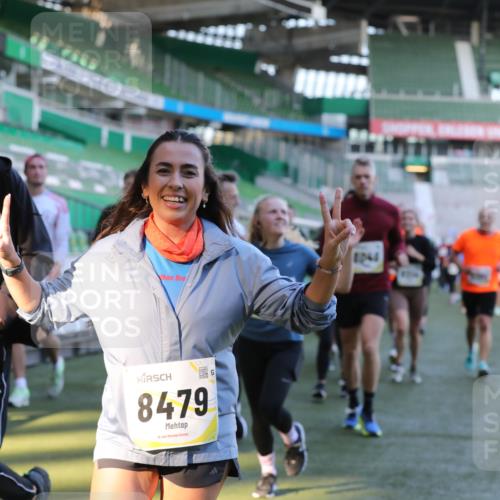 06.10.2024 - 19. swb-Marathon Bremen Yannick Fuchs http://msf.ph/oto/7450023 06.10.2024 10:33:02 Laufen im Stadion 7028, 7049, 7050, 7057, 7108, 7125, 7126, 7316, 7317, 7333, 7354, 7373, 7375, 7425, 7442, 7477, 7499, 7506, 7574, 7621, 7656, 7678, 7734, 7735, 7751, 7758, 7801, 7849, 7865, 7898, 8020, 8022, 8034, 8045, 8048, 8137, 8153, 8189, 8241, 8314, 8315, 8317, 8348, 8361, 8384, 8432, 8479, 8485, 8504, 8540, 8643, 8663, 8686, 8700, 8705, 8724, 8759, 8852, 8858, 8864, 8934, 8986, 9059, 9112, 9114, 9115, 9117, 9126 meine-sportfotos.de