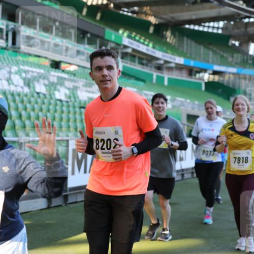 06.10.2024 - 19. swb-Marathon Bremen Yannick Fuchs http://msf.ph/oto/7450040 06.10.2024 10:37:25 Laufen im Stadion 7038, 7164, 7172, 7220, 7399, 7416, 7441, 7495, 7512, 7588, 7611, 7612, 7626, 7627, 7645, 7688, 7711, 7713, 7817, 7818, 7819, 7834, 7908, 7999, 8021, 8025, 8026, 8032, 8050, 8051, 8077, 8104, 8130, 8169, 8182, 8184, 8201, 8202, 8216, 8217, 8221, 8282, 8294, 8340, 8393, 8407, 8448, 8464, 8529, 8532, 8535, 8574, 8597, 8599, 8660, 8687, 8693, 8696, 8703, 8731, 8770, 8778, 8811, 8862, 8967, 9010, 9055, 9074, 9103, 9123, 9129 meine-sportfotos.de