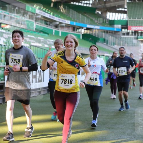 06.10.2024 - 19. swb-Marathon Bremen Yannick Fuchs http://msf.ph/oto/7450045 06.10.2024 10:37:26 Laufen im Stadion 7038, 7164, 7172, 7220, 7399, 7416, 7441, 7495, 7512, 7588, 7611, 7612, 7626, 7627, 7645, 7688, 7711, 7713, 7817, 7818, 7819, 7834, 7908, 7999, 8021, 8025, 8026, 8032, 8050, 8051, 8077, 8104, 8130, 8169, 8182, 8184, 8201, 8202, 8213, 8216, 8217, 8221, 8282, 8294, 8340, 8393, 8407, 8448, 8464, 8529, 8532, 8535, 8574, 8597, 8599, 8660, 8687, 8693, 8696, 8703, 8731, 8770, 8778, 8811, 8862, 8967, 9010, 9055, 9074, 9103, 9123, 9129 meine-sportfotos.de