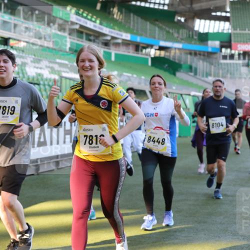06.10.2024 - 19. swb-Marathon Bremen Yannick Fuchs http://msf.ph/oto/7450049 06.10.2024 10:37:26 Laufen im Stadion 7038, 7164, 7172, 7220, 7399, 7416, 7441, 7495, 7512, 7588, 7611, 7612, 7626, 7627, 7645, 7688, 7711, 7713, 7817, 7818, 7819, 7834, 7908, 7999, 8021, 8025, 8026, 8032, 8050, 8051, 8077, 8104, 8130, 8169, 8182, 8184, 8201, 8202, 8213, 8216, 8217, 8221, 8282, 8294, 8340, 8393, 8407, 8448, 8464, 8529, 8532, 8535, 8574, 8597, 8599, 8660, 8687, 8693, 8696, 8703, 8731, 8770, 8778, 8811, 8862, 8967, 9010, 9055, 9074, 9103, 9123, 9129 meine-sportfotos.de