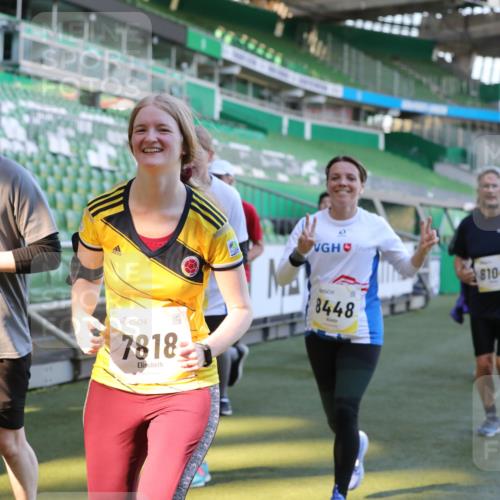 06.10.2024 - 19. swb-Marathon Bremen Yannick Fuchs http://msf.ph/oto/7450055 06.10.2024 10:37:26 Laufen im Stadion 7038, 7164, 7172, 7220, 7399, 7416, 7441, 7495, 7512, 7588, 7611, 7612, 7626, 7627, 7645, 7688, 7711, 7713, 7817, 7818, 7819, 7834, 7908, 7999, 8021, 8025, 8026, 8032, 8050, 8051, 8077, 8104, 8130, 8169, 8182, 8184, 8201, 8202, 8213, 8216, 8217, 8221, 8282, 8294, 8340, 8393, 8407, 8448, 8464, 8529, 8532, 8535, 8574, 8597, 8599, 8660, 8687, 8693, 8696, 8703, 8731, 8770, 8778, 8811, 8862, 8967, 9010, 9055, 9074, 9103, 9123, 9129 meine-sportfotos.de