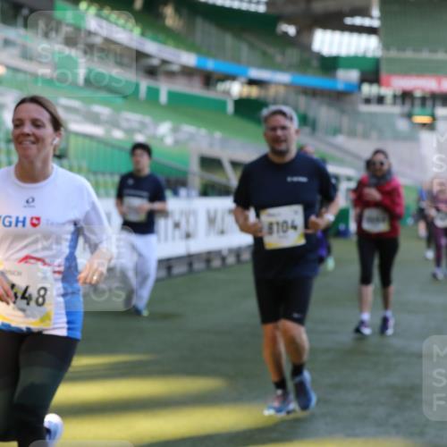06.10.2024 - 19. swb-Marathon Bremen Yannick Fuchs http://msf.ph/oto/7450063 06.10.2024 10:37:27 Laufen im Stadion 7038, 7164, 7172, 7220, 7399, 7416, 7441, 7495, 7512, 7588, 7611, 7612, 7626, 7627, 7645, 7672, 7688, 7711, 7713, 7728, 7729, 7817, 7818, 7819, 7834, 7908, 7999, 8021, 8025, 8026, 8032, 8050, 8051, 8077, 8104, 8130, 8169, 8182, 8184, 8201, 8202, 8213, 8216, 8217, 8221, 8282, 8294, 8340, 8393, 8407, 8448, 8464, 8529, 8532, 8535, 8574, 8597, 8599, 8660, 8687, 8693, 8696, 8703, 8731, 8770, 8778, 8811, 8862, 8967, 9010, 9055, 9074, 9103, 9129 meine-sportfotos.de