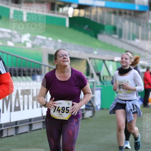 06.10.2024 - 19. swb-Marathon Bremen Yannick Fuchs http://msf.ph/oto/7450100 06.10.2024 10:37:33 Laufen im Stadion 7038, 7164, 7220, 7441, 7495, 7512, 7588, 7611, 7612, 7672, 7681, 7688, 7711, 7713, 7728, 7729, 7817, 7818, 7819, 7834, 7916, 7999, 8021, 8025, 8026, 8032, 8063, 8077, 8104, 8114, 8130, 8140, 8141, 8145, 8169, 8182, 8184, 8202, 8213, 8216, 8217, 8221, 8282, 8294, 8393, 8448, 8464, 8529, 8532, 8535, 8537, 8574, 8597, 8599, 8660, 8687, 8693, 8696, 8697, 8703, 8731, 8770, 8778, 8811, 8967, 9010, 9055, 9074, 9103, 9129 meine-sportfotos.de