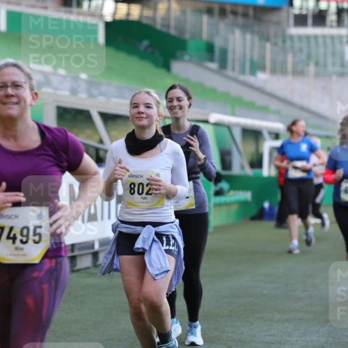06.10.2024 - 19. swb-Marathon Bremen Yannick Fuchs http://msf.ph/oto/7450105 06.10.2024 10:37:33 Laufen im Stadion 7038, 7164, 7220, 7441, 7495, 7512, 7588, 7611, 7612, 7672, 7681, 7688, 7711, 7713, 7728, 7729, 7817, 7818, 7819, 7834, 7916, 7999, 8021, 8025, 8026, 8032, 8063, 8077, 8104, 8114, 8130, 8140, 8141, 8145, 8169, 8182, 8184, 8202, 8213, 8216, 8217, 8221, 8282, 8294, 8393, 8448, 8464, 8529, 8532, 8535, 8537, 8574, 8597, 8599, 8660, 8687, 8693, 8696, 8697, 8703, 8731, 8770, 8778, 8811, 8967, 9010, 9055, 9074, 9103, 9129 meine-sportfotos.de