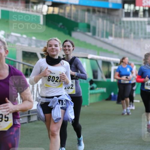 06.10.2024 - 19. swb-Marathon Bremen Yannick Fuchs http://msf.ph/oto/7450107 06.10.2024 10:37:34 Laufen im Stadion 7038, 7164, 7220, 7441, 7495, 7512, 7588, 7611, 7612, 7672, 7681, 7688, 7711, 7713, 7728, 7729, 7817, 7818, 7819, 7834, 7916, 7999, 8021, 8032, 8063, 8077, 8104, 8114, 8130, 8140, 8141, 8145, 8169, 8182, 8184, 8202, 8213, 8216, 8217, 8221, 8282, 8294, 8393, 8448, 8464, 8529, 8532, 8535, 8537, 8574, 8597, 8599, 8660, 8687, 8693, 8696, 8697, 8731, 8770, 8778, 8811, 8967, 9010, 9055, 9074, 9103, 9129 meine-sportfotos.de