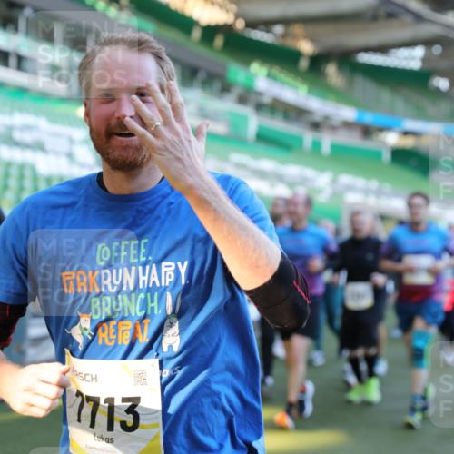 06.10.2024 - 19. swb-Marathon Bremen Yannick Fuchs http://msf.ph/oto/7450123 06.10.2024 10:38:09 Laufen im Stadion 7062, 7070, 7075, 7079, 7093, 7112, 7166, 7211, 7212, 7235, 7301, 7310, 7348, 7356, 7357, 7374, 7420, 7440, 7455, 7473, 7475, 7500, 7524, 7527, 7543, 7544, 7653, 7672, 7681, 7725, 7728, 7729, 7732, 7760, 7791, 7808, 7836, 7845, 7881, 7916, 7933, 7949, 7994, 7995, 8063, 8114, 8134, 8136, 8140, 8141, 8145, 8149, 8188, 8213, 8295, 8296, 8417, 8439, 8455, 8507, 8537, 8549, 8554, 8565, 8623, 8697, 8714, 8821, 8876, 8895, 8906, 8912, 8921, 8926, 8944 meine-sportfotos.de