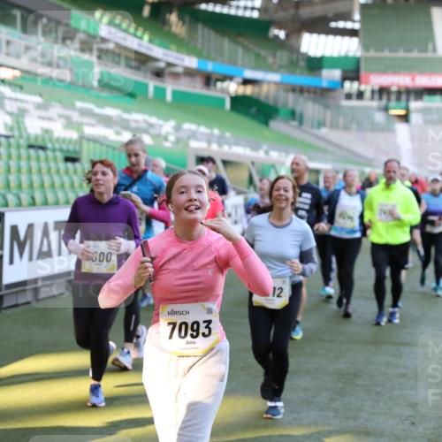 06.10.2024 - 19. swb-Marathon Bremen Yannick Fuchs http://msf.ph/oto/7450154 06.10.2024 10:38:15 Laufen im Stadion 7062, 7070, 7075, 7079, 7093, 7112, 7166, 7211, 7212, 7235, 7301, 7310, 7348, 7356, 7357, 7374, 7420, 7440, 7455, 7473, 7475, 7500, 7524, 7527, 7543, 7544, 7653, 7681, 7705, 7725, 7732, 7760, 7791, 7808, 7836, 7845, 7881, 7916, 7933, 7949, 7994, 7995, 8134, 8136, 8149, 8164, 8165, 8188, 8295, 8296, 8417, 8439, 8455, 8507, 8537, 8549, 8554, 8565, 8623, 8690, 8697, 8714, 8821, 8876, 8880, 8895, 8906, 8912, 8916, 8921, 8926, 8944 meine-sportfotos.de
