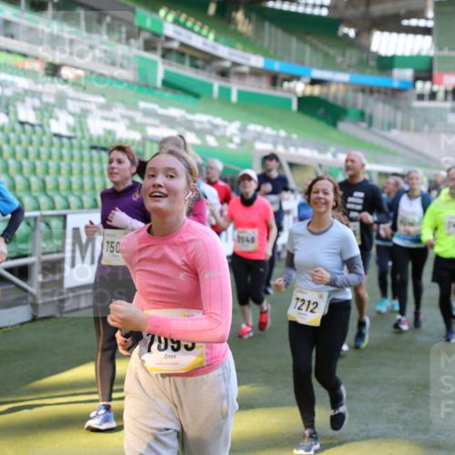 06.10.2024 - 19. swb-Marathon Bremen Yannick Fuchs http://msf.ph/oto/7450158 06.10.2024 10:38:15 Laufen im Stadion 7062, 7070, 7075, 7079, 7093, 7112, 7166, 7211, 7212, 7235, 7301, 7310, 7348, 7356, 7357, 7374, 7420, 7440, 7455, 7473, 7475, 7500, 7524, 7527, 7543, 7544, 7653, 7681, 7705, 7725, 7732, 7760, 7791, 7808, 7836, 7845, 7881, 7916, 7933, 7949, 7994, 7995, 8134, 8136, 8149, 8164, 8165, 8188, 8295, 8296, 8417, 8439, 8455, 8507, 8537, 8549, 8554, 8565, 8623, 8690, 8697, 8714, 8821, 8876, 8880, 8895, 8906, 8912, 8916, 8921, 8926, 8944 meine-sportfotos.de