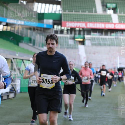 06.10.2024 - 19. swb-Marathon Bremen Yannick Fuchs http://msf.ph/oto/7450173 06.10.2024 10:33:20 Laufen im Stadion 7028, 7049, 7057, 7108, 7125, 7201, 7269, 7316, 7333, 7354, 7373, 7442, 7506, 7509, 7510, 7608, 7621, 7656, 7678, 7751, 7758, 7801, 7849, 7898, 8020, 8022, 8034, 8048, 8153, 8189, 8194, 8195, 8224, 8241, 8308, 8314, 8315, 8384, 8451, 8479, 8485, 8504, 8534, 8540, 8611, 8643, 8653, 8686, 8705, 8724, 8798, 8852, 8858, 8864, 8986, 9003, 9041, 9053, 9059, 9072, 9073, 9112, 9114, 9126 meine-sportfotos.de