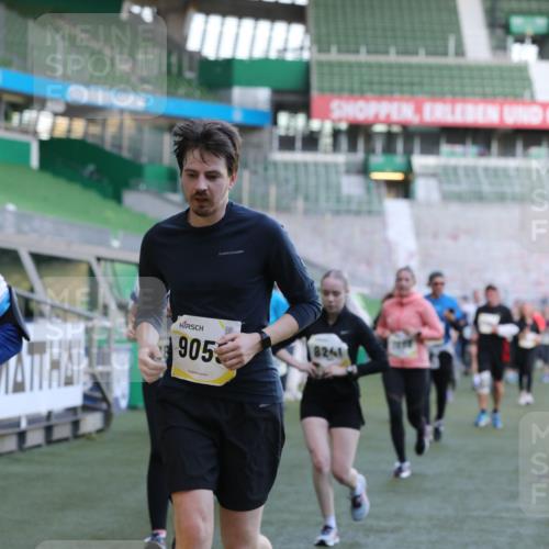 06.10.2024 - 19. swb-Marathon Bremen Yannick Fuchs http://msf.ph/oto/7450177 06.10.2024 10:33:20 Laufen im Stadion 7028, 7049, 7057, 7108, 7125, 7201, 7269, 7316, 7333, 7354, 7373, 7442, 7506, 7509, 7510, 7608, 7621, 7656, 7678, 7751, 7758, 7801, 7849, 7898, 8020, 8022, 8034, 8048, 8153, 8189, 8194, 8195, 8224, 8241, 8308, 8314, 8315, 8384, 8451, 8479, 8485, 8504, 8534, 8540, 8611, 8643, 8653, 8686, 8705, 8724, 8798, 8852, 8858, 8864, 8986, 9003, 9041, 9053, 9059, 9072, 9073, 9112, 9114, 9126 meine-sportfotos.de