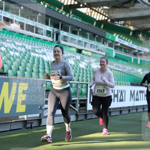 06.10.2024 - 19. swb-Marathon Bremen Yannick Fuchs http://msf.ph/oto/7450193 06.10.2024 10:38:33 Laufen im Stadion 7068, 7070, 7079, 7166, 7235, 7248, 7301, 7336, 7348, 7359, 7455, 7524, 7527, 7589, 7653, 7705, 7760, 7791, 7836, 7845, 7933, 7949, 7952, 8134, 8136, 8149, 8164, 8165, 8422, 8455, 8518, 8519, 8554, 8563, 8565, 8590, 8591, 8684, 8690, 8714, 8758, 8821, 8866, 8876, 8880, 8916, 8926, 8930, 8944, 9062 meine-sportfotos.de