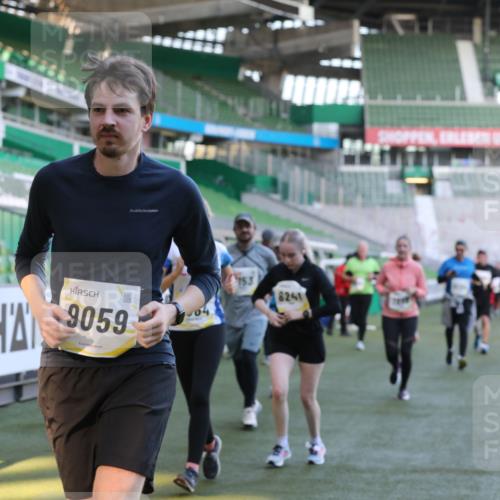06.10.2024 - 19. swb-Marathon Bremen Yannick Fuchs http://msf.ph/oto/7450194 06.10.2024 10:33:21 Laufen im Stadion 7028, 7049, 7057, 7108, 7125, 7201, 7269, 7316, 7333, 7354, 7373, 7442, 7506, 7509, 7510, 7608, 7621, 7656, 7663, 7751, 7758, 7801, 7849, 7867, 7869, 7898, 8020, 8022, 8034, 8048, 8153, 8189, 8194, 8195, 8224, 8241, 8308, 8314, 8315, 8384, 8451, 8485, 8504, 8534, 8540, 8611, 8643, 8653, 8686, 8705, 8724, 8798, 8852, 8858, 8864, 8986, 9003, 9041, 9053, 9059, 9072, 9073, 9112, 9114, 9126 meine-sportfotos.de