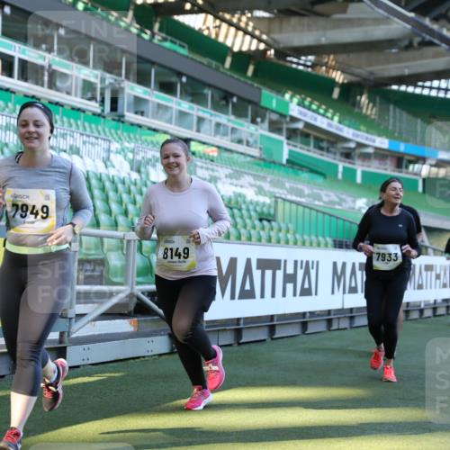06.10.2024 - 19. swb-Marathon Bremen Yannick Fuchs http://msf.ph/oto/7450196 06.10.2024 10:38:34 Laufen im Stadion 7068, 7070, 7079, 7166, 7235, 7248, 7301, 7336, 7348, 7359, 7455, 7524, 7527, 7589, 7653, 7705, 7760, 7791, 7836, 7845, 7933, 7949, 7952, 8134, 8136, 8149, 8164, 8165, 8420, 8422, 8455, 8518, 8519, 8554, 8563, 8565, 8590, 8591, 8684, 8690, 8714, 8758, 8866, 8876, 8880, 8916, 8926, 8930, 8944, 9062 meine-sportfotos.de
