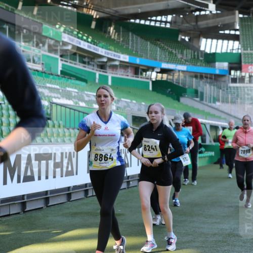 06.10.2024 - 19. swb-Marathon Bremen Yannick Fuchs http://msf.ph/oto/7450199 06.10.2024 10:33:22 Laufen im Stadion 7028, 7049, 7057, 7108, 7125, 7201, 7269, 7316, 7333, 7354, 7442, 7506, 7509, 7510, 7608, 7621, 7663, 7751, 7758, 7801, 7849, 7867, 7869, 7898, 7997, 8020, 8022, 8034, 8048, 8153, 8189, 8194, 8195, 8224, 8241, 8308, 8314, 8315, 8384, 8451, 8485, 8504, 8534, 8540, 8611, 8643, 8653, 8686, 8705, 8724, 8798, 8852, 8864, 8986, 9003, 9041, 9053, 9059, 9072, 9073, 9112, 9114, 9126 meine-sportfotos.de
