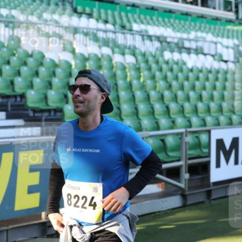 06.10.2024 - 19. swb-Marathon Bremen Yannick Fuchs http://msf.ph/oto/7450220 06.10.2024 10:33:28 Laufen im Stadion 7028, 7049, 7057, 7076, 7108, 7123, 7125, 7201, 7202, 7203, 7269, 7282, 7316, 7330, 7332, 7333, 7354, 7506, 7509, 7510, 7608, 7621, 7663, 7751, 7758, 7801, 7855, 7867, 7869, 7898, 7997, 8034, 8153, 8189, 8194, 8195, 8224, 8241, 8263, 8308, 8384, 8451, 8504, 8534, 8540, 8611, 8643, 8653, 8705, 8724, 8798, 8852, 8864, 8986, 9003, 9041, 9053, 9059, 9072, 9073, 9114, 9126 meine-sportfotos.de