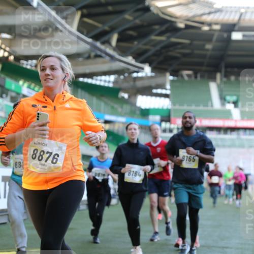 06.10.2024 - 19. swb-Marathon Bremen Yannick Fuchs http://msf.ph/oto/7450224 06.10.2024 10:38:39 Laufen im Stadion 7068, 7079, 7173, 7248, 7301, 7336, 7348, 7359, 7455, 7517, 7527, 7589, 7592, 7593, 7705, 7791, 7836, 7845, 7933, 7949, 7952, 8126, 8128, 8134, 8136, 8149, 8164, 8165, 8247, 8420, 8422, 8455, 8518, 8519, 8563, 8590, 8591, 8684, 8690, 8714, 8758, 8866, 8876, 8880, 8916, 8926, 8930, 8944, 9062 meine-sportfotos.de