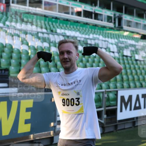 06.10.2024 - 19. swb-Marathon Bremen Yannick Fuchs http://msf.ph/oto/7450239 06.10.2024 10:33:33 Laufen im Stadion 7049, 7057, 7076, 7108, 7123, 7125, 7201, 7202, 7203, 7269, 7282, 7330, 7332, 7333, 7354, 7358, 7506, 7509, 7510, 7577, 7608, 7621, 7663, 7801, 7855, 7867, 7869, 7898, 7997, 8034, 8113, 8153, 8189, 8194, 8195, 8224, 8241, 8263, 8269, 8308, 8384, 8451, 8534, 8540, 8579, 8607, 8608, 8611, 8653, 8798, 8852, 8864, 8986, 9003, 9041, 9053, 9059, 9072, 9073, 9114, 9126 meine-sportfotos.de